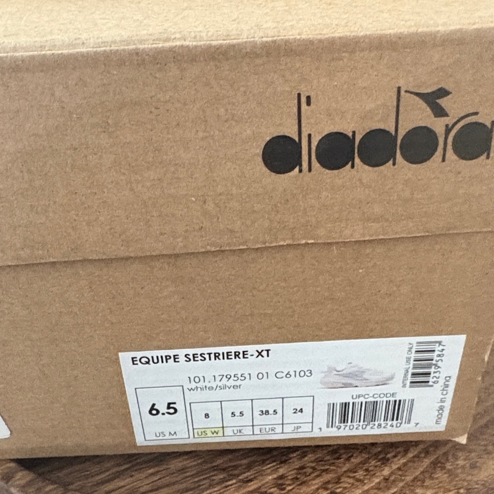Diadora Equipe Sestriere- XT  White Women/ Men Sneakers - Picture 3 of 4